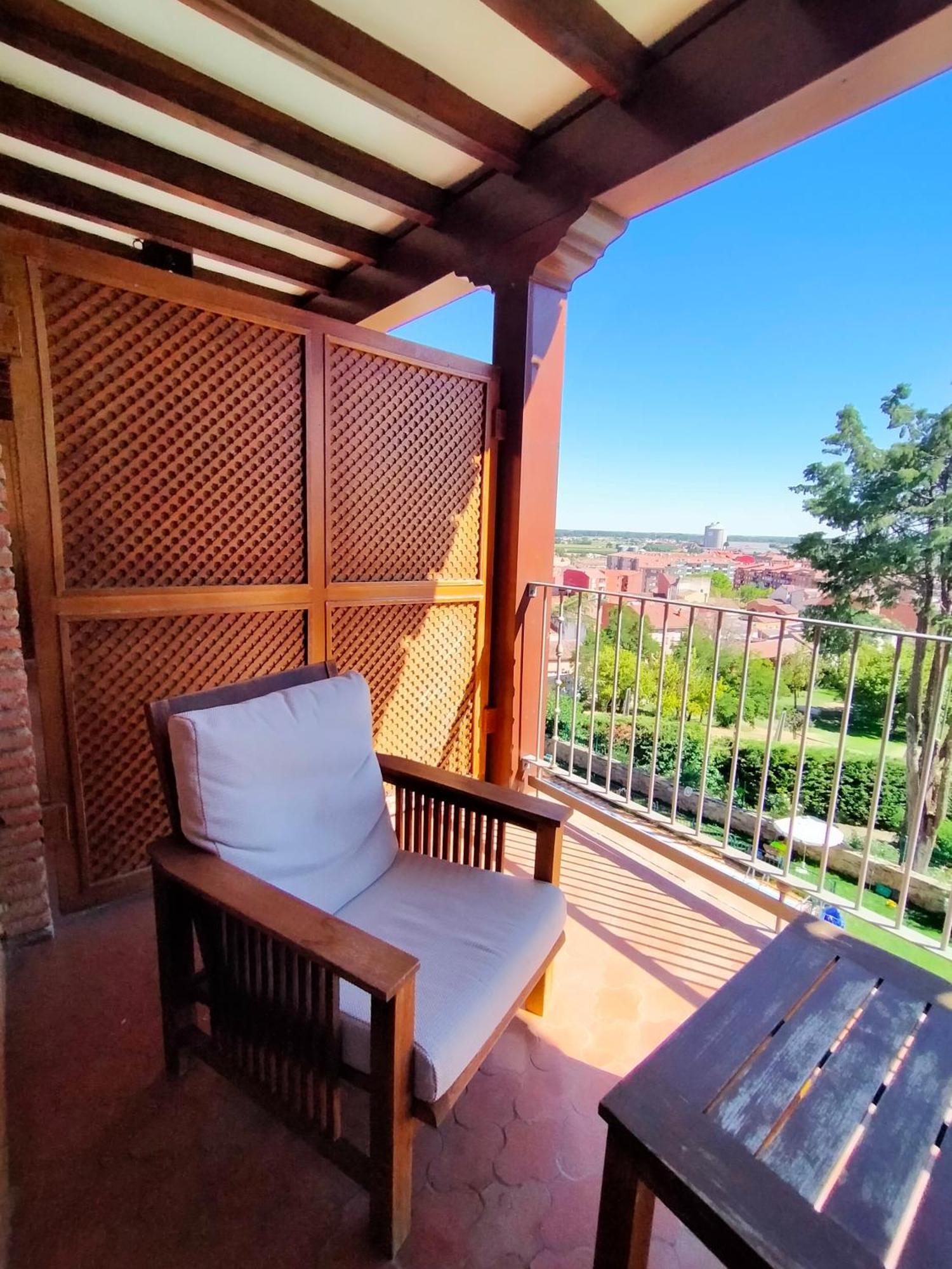 ปาราดอร์ เด เบนาเบนเต Hotel ภายนอก รูปภาพ